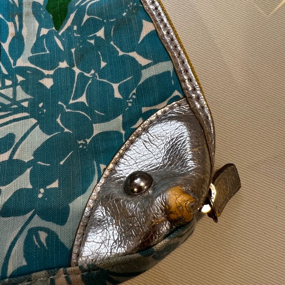 Lilly Pulitzer Makeup Bag - Picture 4 of 4